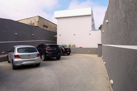 Casa de condomínio para alugar com 70m², 2 quartos e 1 vaga Casa de condomínio para alugar com 70m², 2 quartos e 1 vagaÁrea comum - Estacionamento