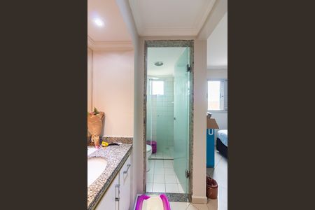 Apartamento à venda com 74m², 3 quartos e 1 vaga Apartamento à venda com 74m², 3 quartos e 1 vagaBanheiro
