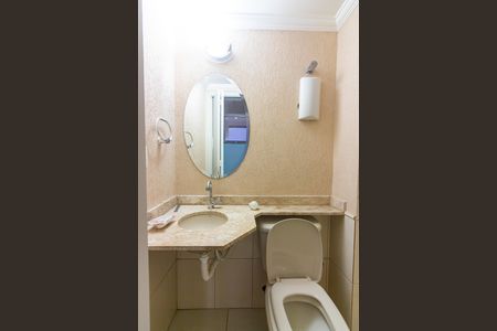 Apartamento à venda com 74m², 3 quartos e 1 vaga Apartamento à venda com 74m², 3 quartos e 1 vagaBanheiro 2