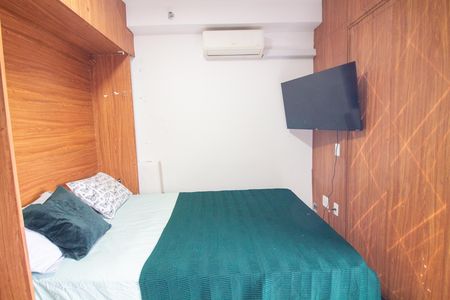 Studio à venda com 27m², 1 quarto e sem vaga Studio à venda com 27m², 1 quarto e sem vagaSala / Quarto - Studio