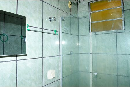 Banheiro de casa para alugar com 1 quarto, 45m² em Maria Goretti, Belo Horizonte