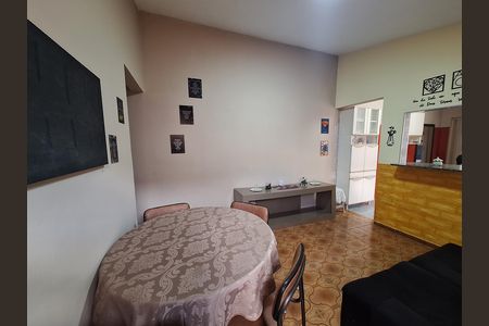 Casa para alugar com 91m², 2 quartos e 2 vagas