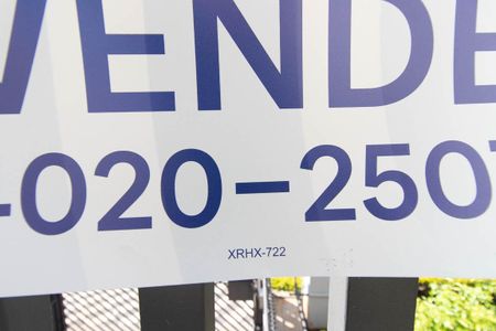 Apartamento à venda com 75m², 2 quartos e 1 vaga Apartamento à venda com 75m², 2 quartos e 1 vagaPlaca