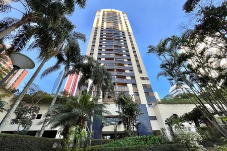 Apartamento à venda com 169m², 3 quartos e 4 vagas Apartamento à venda com 169m², 3 quartos e 4 vagasFachada