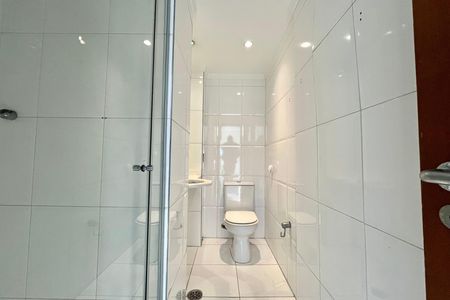 Apartamento à venda com 169m², 3 quartos e 4 vagas Apartamento à venda com 169m², 3 quartos e 4 vagasBanheiro da Suíte 3