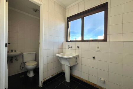 Apartamento à venda com 169m², 3 quartos e 4 vagas Apartamento à venda com 169m², 3 quartos e 4 vagasÁrea de Serviço