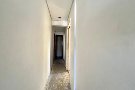 Apartamento à venda com 169m², 3 quartos e 4 vagas Apartamento à venda com 169m², 3 quartos e 4 vagasCorredor