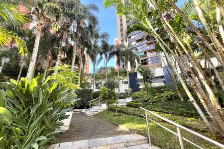 Apartamento à venda com 169m², 3 quartos e 4 vagas Apartamento à venda com 169m², 3 quartos e 4 vagasHall de entrada