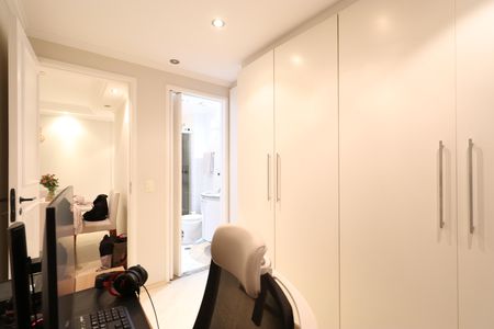 Apartamento à venda com 68m², 2 quartos e 2 vagasSuíte 1