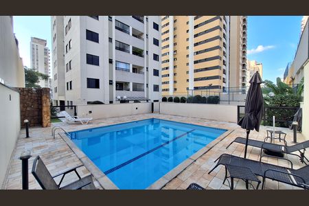 Apartamento à venda com 68m², 2 quartos e 2 vagasÁrea comum - Piscina