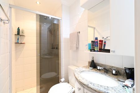 Apartamento à venda com 68m², 2 quartos e 2 vagasBanheiro da Suíte 1