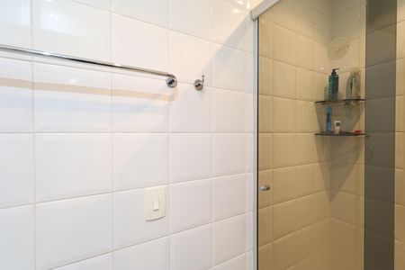 Apartamento à venda com 68m², 2 quartos e 2 vagasBanheiro da Suíte 1