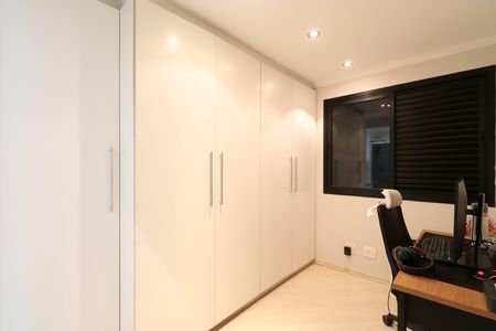 Apartamento à venda com 68m², 2 quartos e 2 vagasSuíte 1