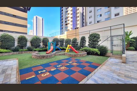Apartamento à venda com 68m², 2 quartos e 2 vagasÁrea comum - Playground
