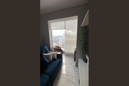 Sala de apartamento à venda com 2 quartos, 46m² em Quitaúna, Osasco