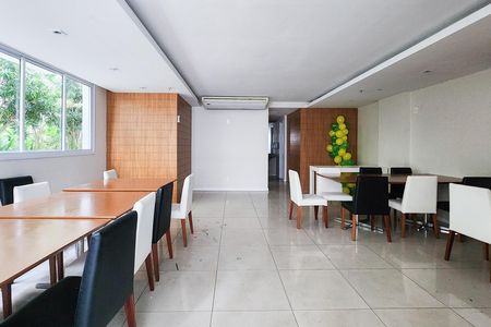 Apartamento para alugar com 62m², 2 quartos e 1 vaga Apartamento para alugar com 62m², 2 quartos e 1 vagaÁrea Comum