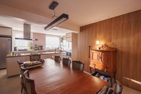 Apartamento para alugar com 161m², 3 quartos e 2 vagas Apartamento para alugar com 161m², 3 quartos e 2 vagasSala