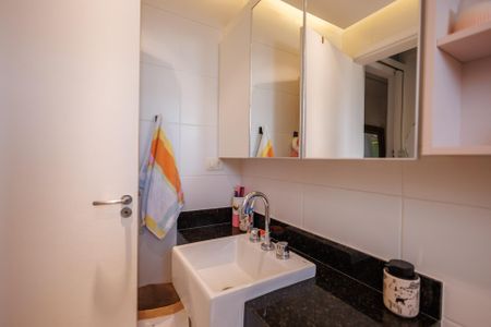 Apartamento para alugar com 161m², 3 quartos e 2 vagas Apartamento para alugar com 161m², 3 quartos e 2 vagasBanheiro Suíte 2