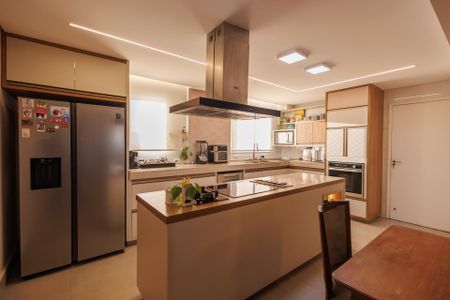 Apartamento para alugar com 161m², 3 quartos e 2 vagas Apartamento para alugar com 161m², 3 quartos e 2 vagasCozinha