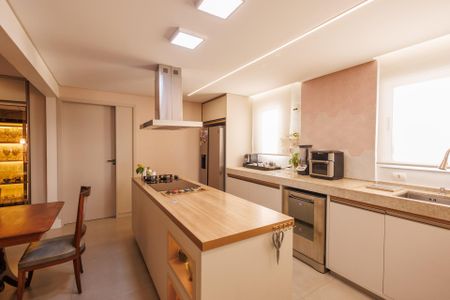 Apartamento para alugar com 161m², 3 quartos e 2 vagas Apartamento para alugar com 161m², 3 quartos e 2 vagasCozinha