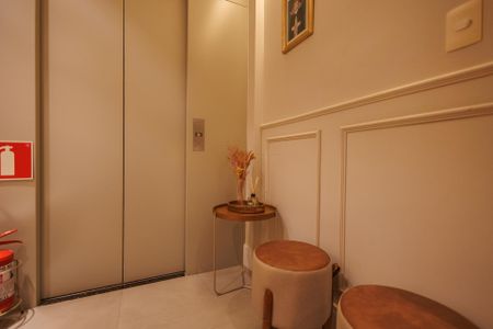 Apartamento para alugar com 161m², 3 quartos e 2 vagas Apartamento para alugar com 161m², 3 quartos e 2 vagasHall de entrada