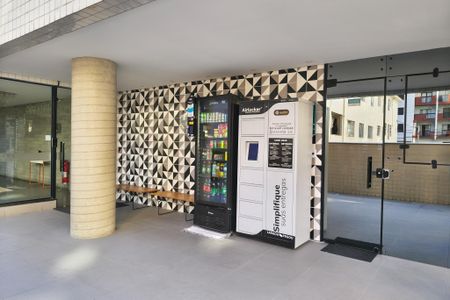 Apartamento para alugar com 44m², 1 quarto e 1 vaga Apartamento para alugar com 44m², 1 quarto e 1 vagaGeladeira com produtos