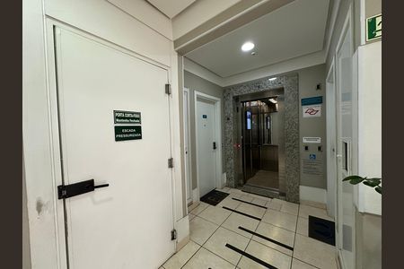 Apartamento à venda com 51m², 2 quartos e 1 vaga Apartamento à venda com 51m², 2 quartos e 1 vagaHall de entrada