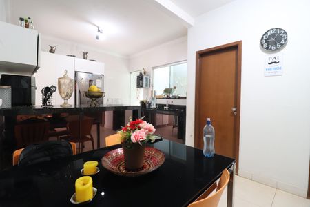 Casa para alugar com 110m², 2 quartos e 3 vagasCozinha