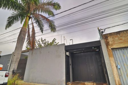 Casa para alugar com 110m², 2 quartos e 3 vagasFachada