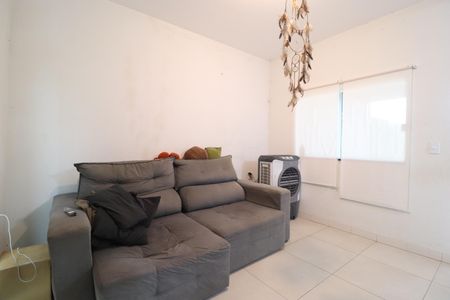 Sala de casa para alugar com 2 quartos, 110m² em Jardim Europa, Uberlândia