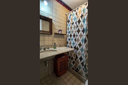 Casa de condomínio à venda com 151m², 3 quartos e 2 vagas Casa de condomínio à venda com 151m², 3 quartos e 2 vagasBanheiro