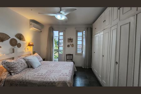 Casa de condomínio à venda com 151m², 3 quartos e 2 vagas Casa de condomínio à venda com 151m², 3 quartos e 2 vagasQuarto 1