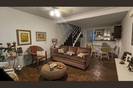 Casa de condomínio à venda com 151m², 3 quartos e 2 vagas Casa de condomínio à venda com 151m², 3 quartos e 2 vagasSala