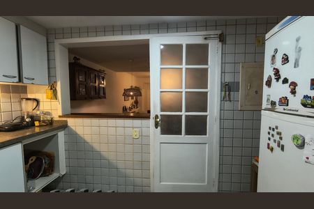 Casa de condomínio à venda com 151m², 3 quartos e 2 vagas Casa de condomínio à venda com 151m², 3 quartos e 2 vagasCozinha