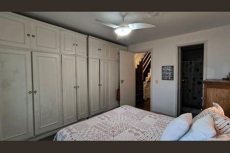 Casa de condomínio à venda com 151m², 3 quartos e 2 vagas Casa de condomínio à venda com 151m², 3 quartos e 2 vagasQuarto 1