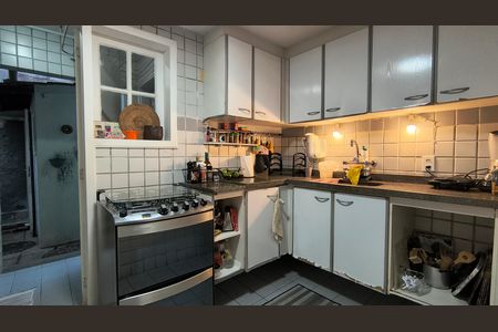 Casa de condomínio à venda com 151m², 3 quartos e 2 vagas Casa de condomínio à venda com 151m², 3 quartos e 2 vagasCozinha
