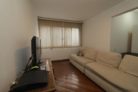 Apartamento à venda com 73m², 2 quartos e 1 vagaSala