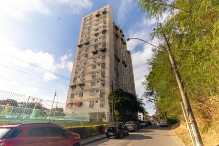 Apartamento para alugar com 70m², 2 quartos e 1 vagaFachada
