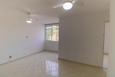 Sala de apartamento para alugar com 2 quartos, 70m² em Engenhoca, Niterói