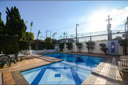 Apartamento à venda com 57m², 2 quartos e 1 vaga Apartamento à venda com 57m², 2 quartos e 1 vagaÁrea comum - Piscina