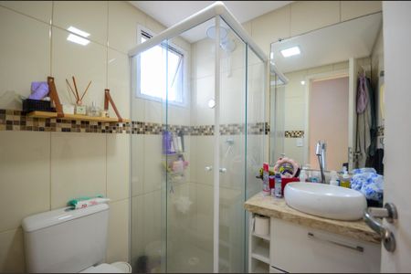 Apartamento à venda com 57m², 2 quartos e 1 vaga Apartamento à venda com 57m², 2 quartos e 1 vagaBanheiro
