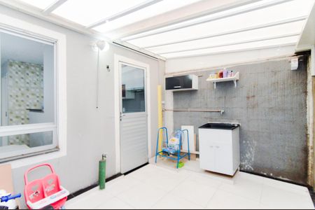 Apartamento para alugar com 45m², 2 quartos e 1 vagaÁrea de Serviço