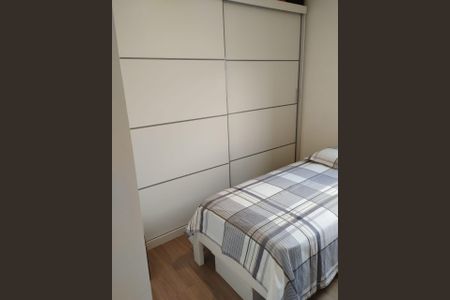 Quarto de apartamento à venda com 2 quartos, 56m² em Jardim Wanda, Taboão da Serra