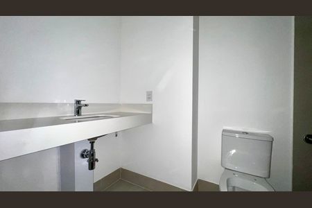 Studio à venda com 31m², 1 quarto e sem vaga Studio à venda com 31m², 1 quarto e sem vagaBanheiro
