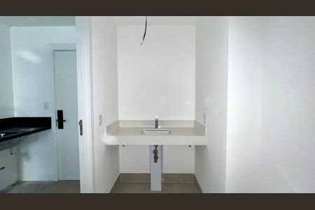 Studio à venda com 31m², 1 quarto e sem vaga Studio à venda com 31m², 1 quarto e sem vagaBanheiro