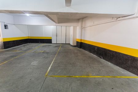 Garagem de apartamento à venda com 3 quartos, 195m² em Cidade Nova, Belo Horizonte