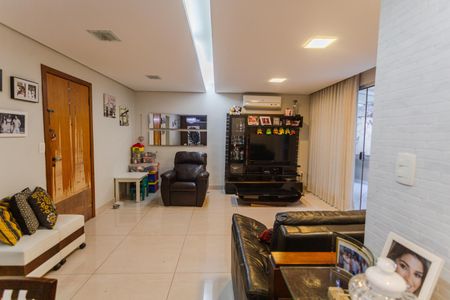 Sala de apartamento à venda com 3 quartos, 195m² em Cidade Nova, Belo Horizonte
