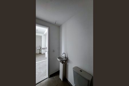 Apartamento à venda com 38m², 2 quartos e sem vaga Apartamento à venda com 38m², 2 quartos e sem vagaBanheiro