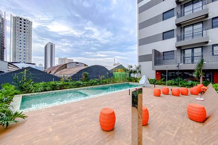 Apartamento à venda com 38m², 2 quartos e sem vagaÁrea comum - Piscina