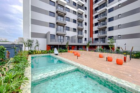 Apartamento à venda com 38m², 2 quartos e sem vagaÁrea comum - Piscina
